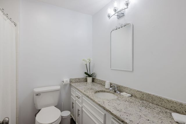 11924 Pleasant Forest Dr, Little Rock, AR 72212