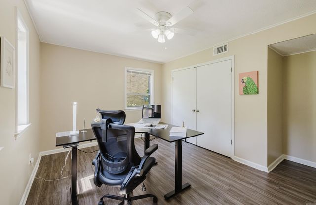 11924 Pleasant Forest Dr, Little Rock, AR 72212