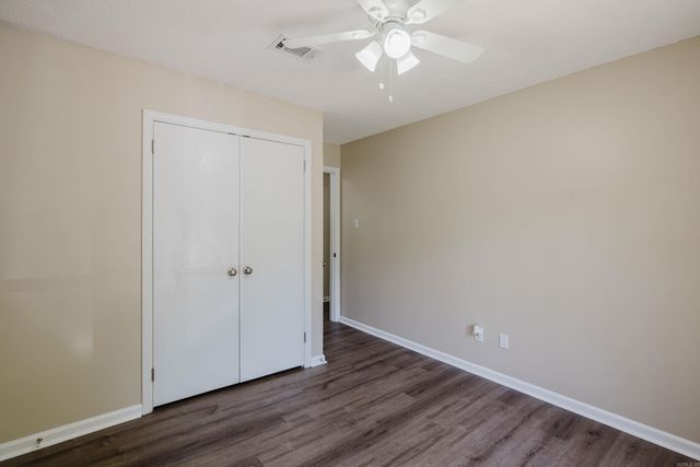 11924 Pleasant Forest Dr, Little Rock, AR 72212