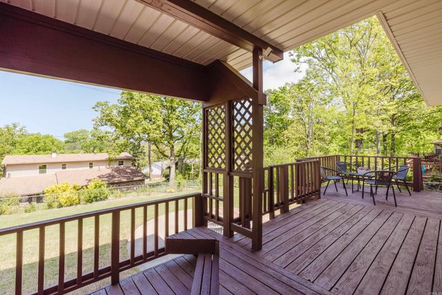 11924 Pleasant Forest Dr, Little Rock, AR 72212