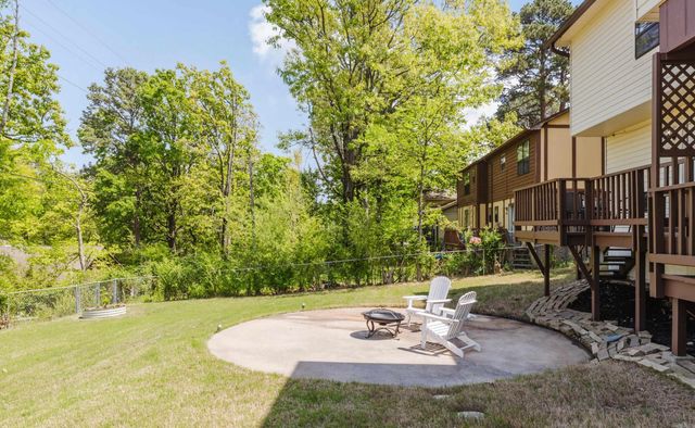 11924 Pleasant Forest Dr, Little Rock, AR 72212