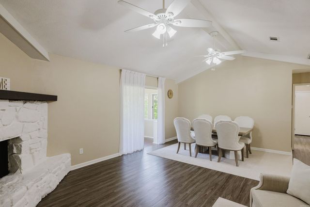 11924 Pleasant Forest Dr, Little Rock, AR 72212