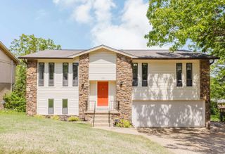 11924 Pleasant Forest Dr, Little Rock, AR 72212