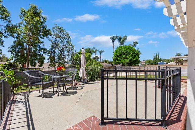 910 W 21st Street, Upland, CA 91784