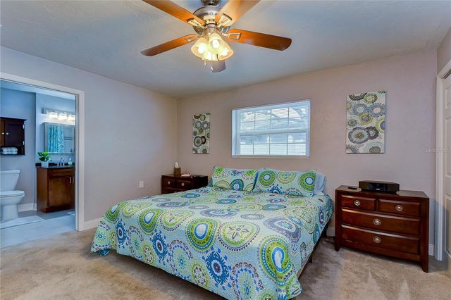 5600 30TH AVENUE N, St Petersburg, FL 33710