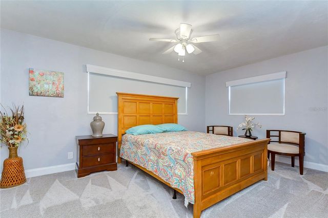 5600 30TH AVENUE N, St Petersburg, FL 33710