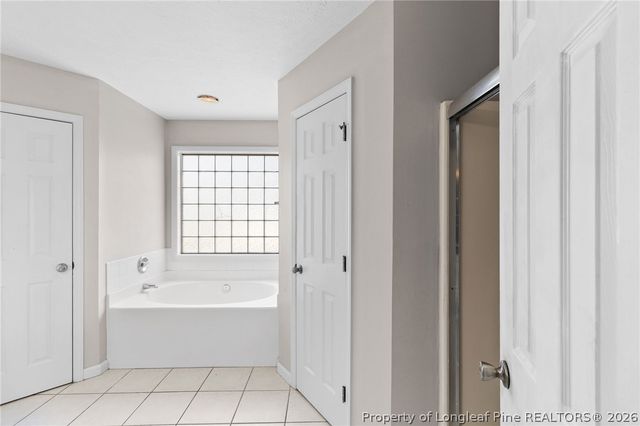 4122 Edward E Maynor Drive, Hope Mills, NC 28348