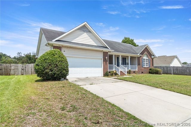 4122 Edward E Maynor Drive, Hope Mills, NC 28348