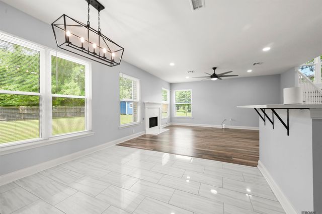 1459 Pecan Grove Ave, Zachary, LA 70791