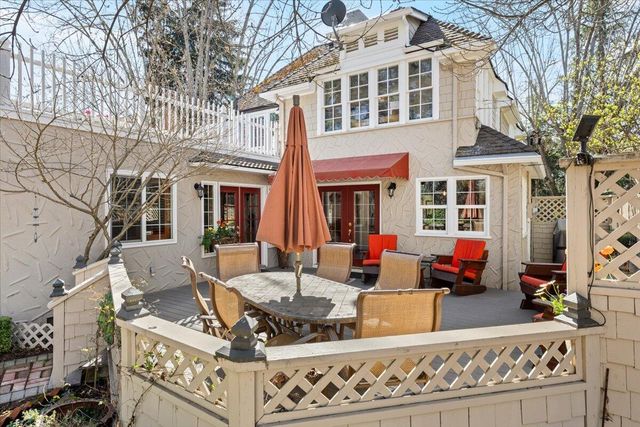 1711 E Main Street, Medford, OR 97504