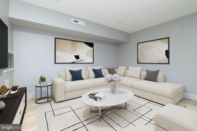 1725 W THOMPSON ST, Philadelphia, PA 19121