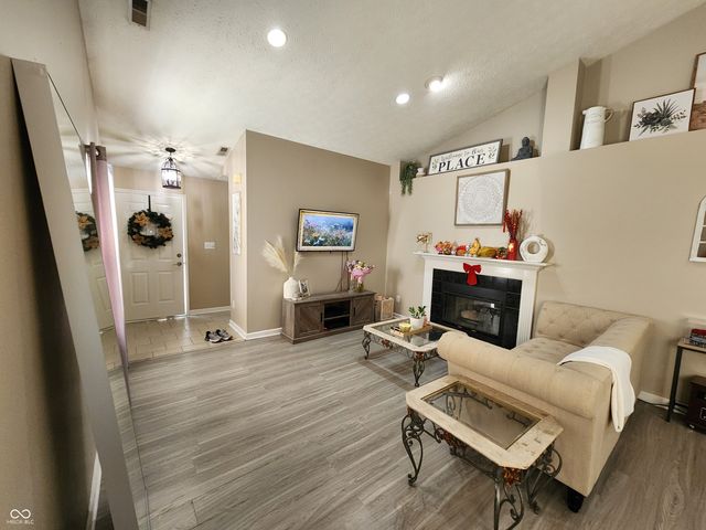 5447 Spring Creek Circle, Indianapolis, IN 46254