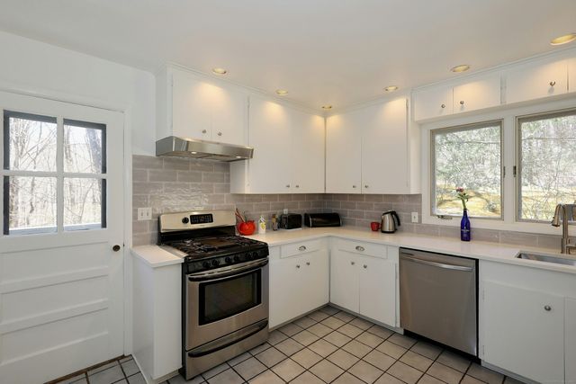 45 Wayside Lane, Redding, CT 06896