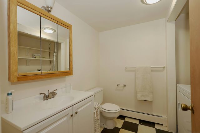 45 Wayside Lane, Redding, CT 06896