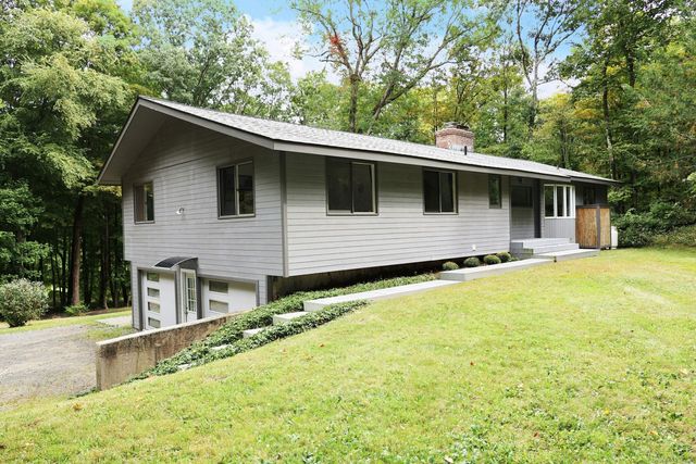 45 Wayside Lane, Redding, CT 06896