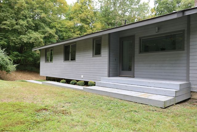 45 Wayside Lane, Redding, CT 06896