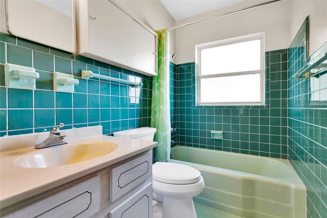 2418 E JERSEY AVENUE, Orlando, FL 32806