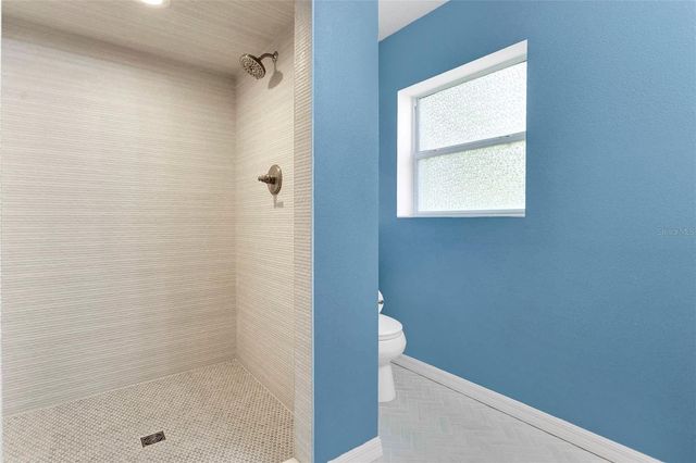 2418 E JERSEY AVENUE, Orlando, FL 32806