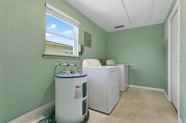 2418 E JERSEY AVENUE, Orlando, FL 32806