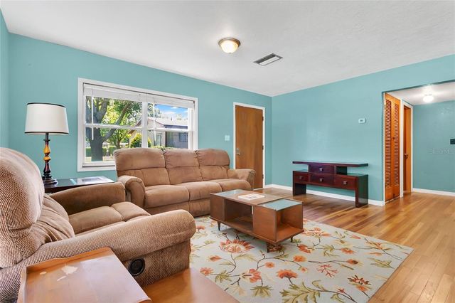 2418 E JERSEY AVENUE, Orlando, FL 32806