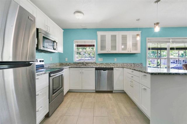 2418 E JERSEY AVENUE, Orlando, FL 32806