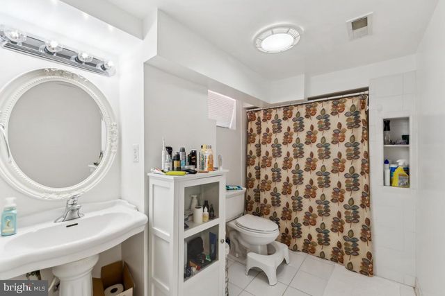 2034 S SHIRLINGTON RD, Arlington, VA 22204