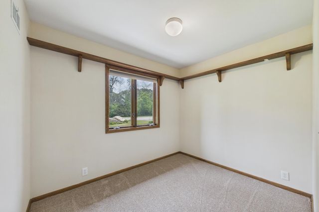 2918 Oakland Road, Hopkins, MN 55305
