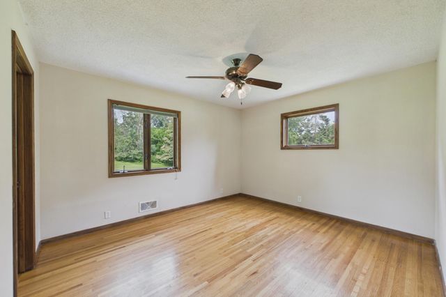 2918 Oakland Road, Hopkins, MN 55305