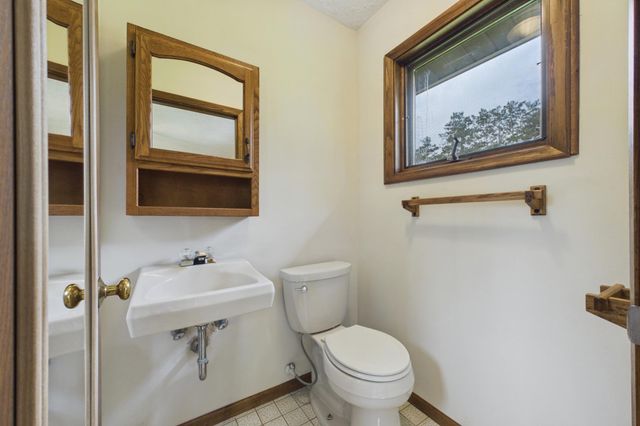 2918 Oakland Road, Hopkins, MN 55305