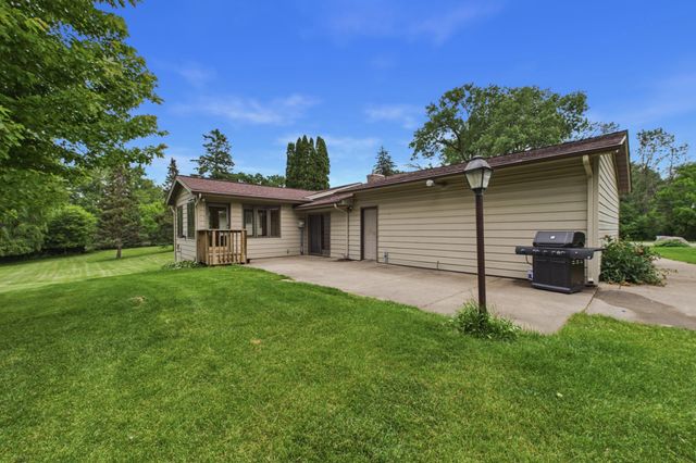 2918 Oakland Road, Hopkins, MN 55305