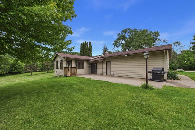 2918 Oakland Road, Hopkins, MN 55305
