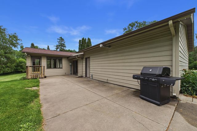 2918 Oakland Road, Hopkins, MN 55305