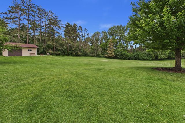 2918 Oakland Road, Hopkins, MN 55305