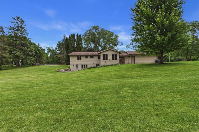 2918 Oakland Road, Hopkins, MN 55305