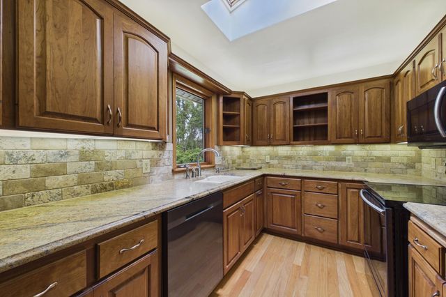 2918 Oakland Road, Hopkins, MN 55305