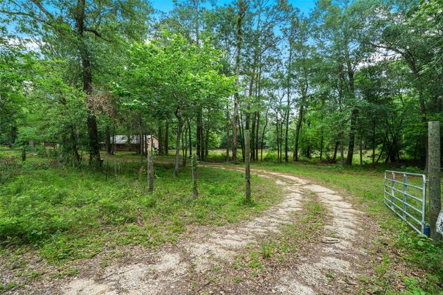 6071 County Road 448, Navasota, TX 77868