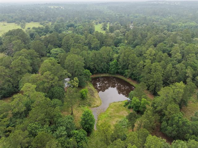6071 County Road 448, Navasota, TX 77868