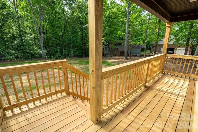 2424 Puetts Chapel Road, Bessemer City, NC 28016