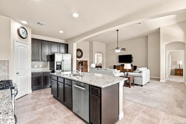 2867 Vista Pkwy, New Braunfels, TX 78130