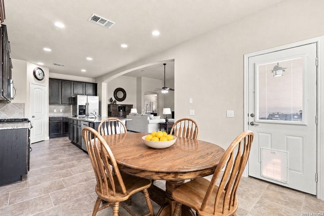 2867 Vista Pkwy, New Braunfels, TX 78130