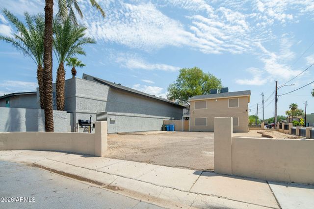 1702 E Cambridge Avenue, Phoenix, AZ 85006
