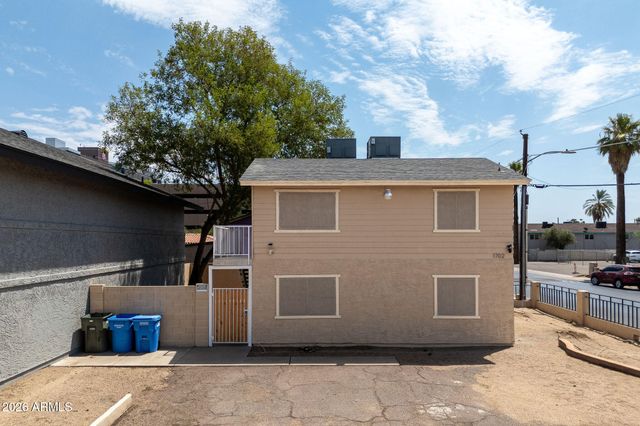 1702 E Cambridge Avenue, Phoenix, AZ 85006