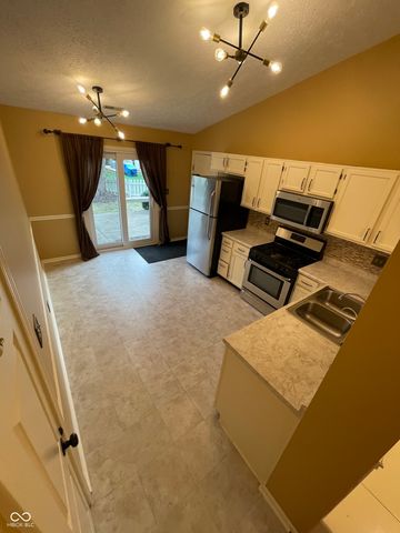 11135 Founders Place, Fishers, IN 46038