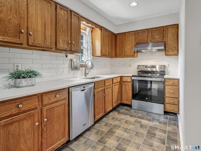 667 Melville Avenue, Fairfield, CT 06825