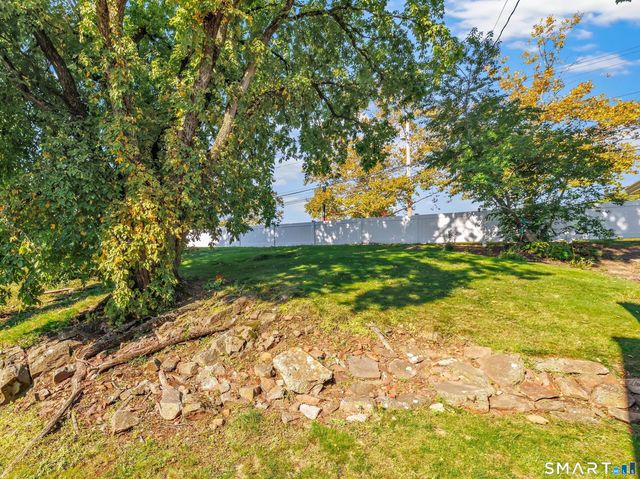 667 Melville Avenue, Fairfield, CT 06825