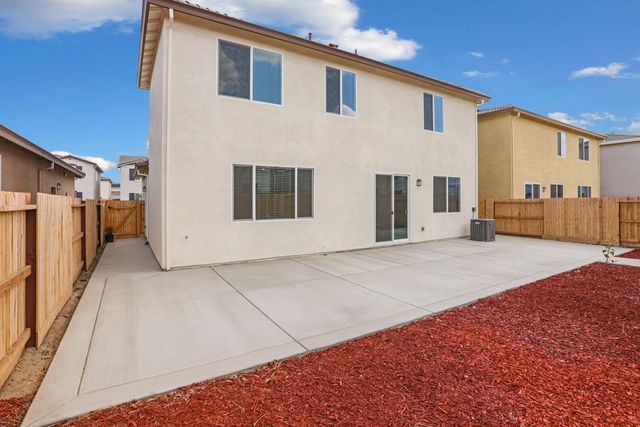 1863 Lateral Ave, Manteca, CA 95337