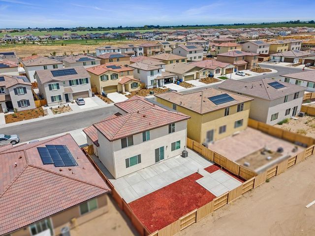 1863 Lateral Ave, Manteca, CA 95337