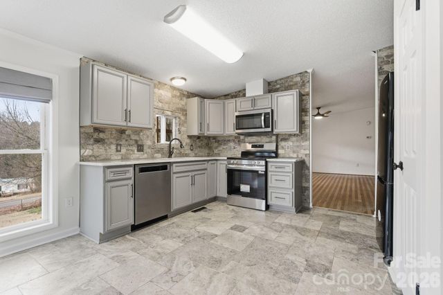 816 Joseph Antoon Circle, Stanley, NC 28164