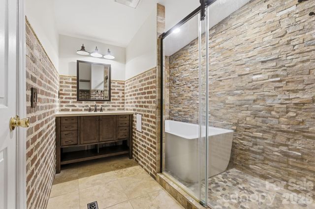 816 Joseph Antoon Circle, Stanley, NC 28164