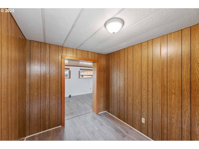 63541 Flower Rd, Coos Bay, OR 97420